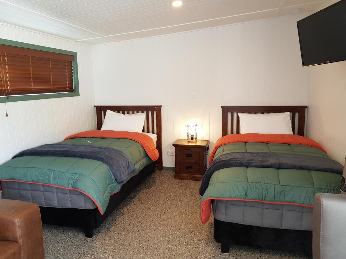 Millers Flat Holiday Park 외부 사진
