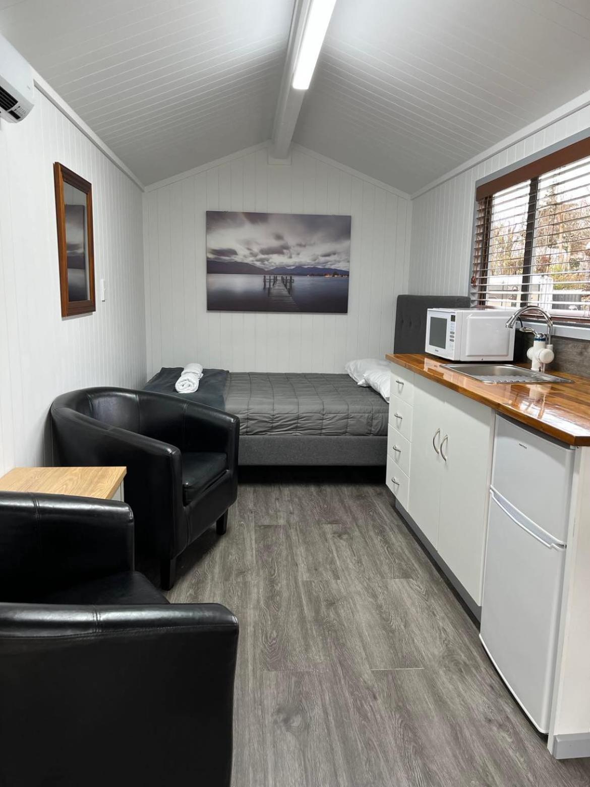 Millers Flat Holiday Park 외부 사진