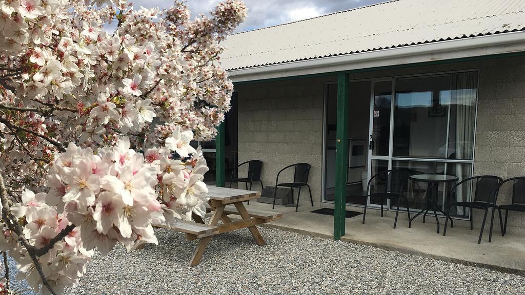 Millers Flat Holiday Park 외부 사진